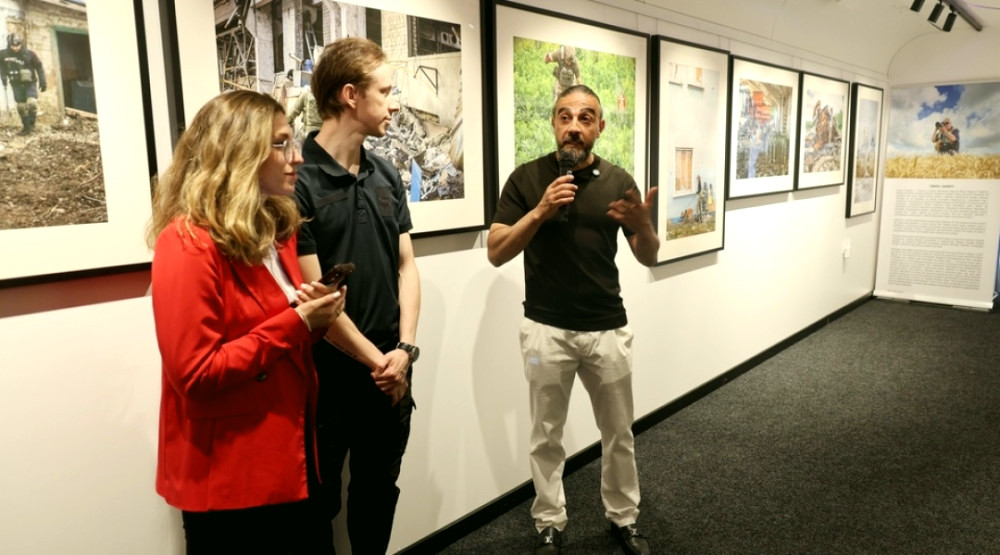 12326 image for slide