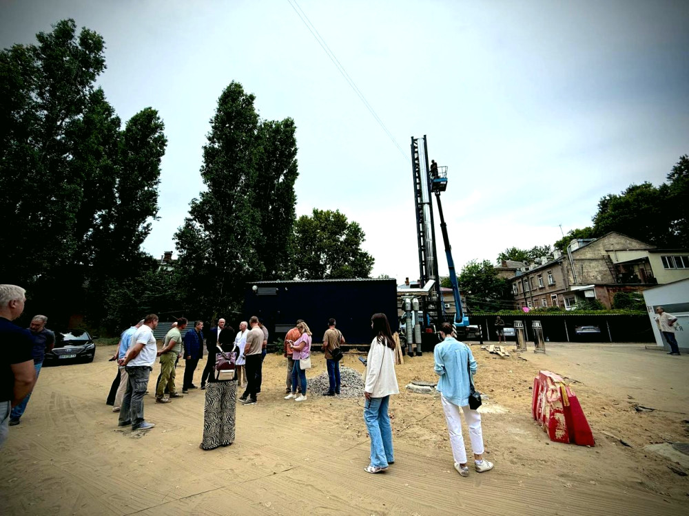 13972 image for slide