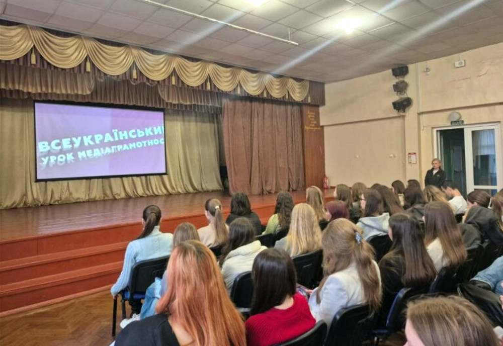 16037 image for slide