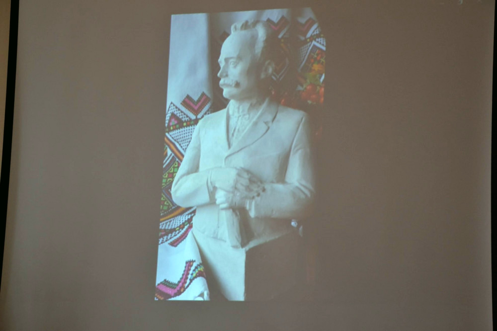 7823 image for slide