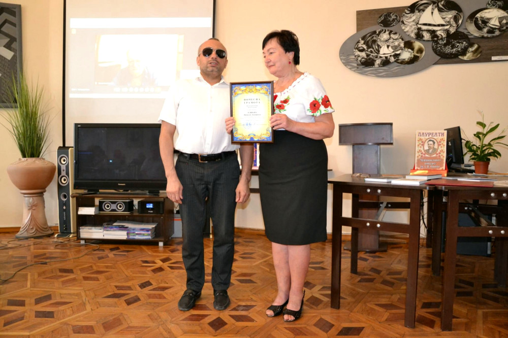 7833 image for slide