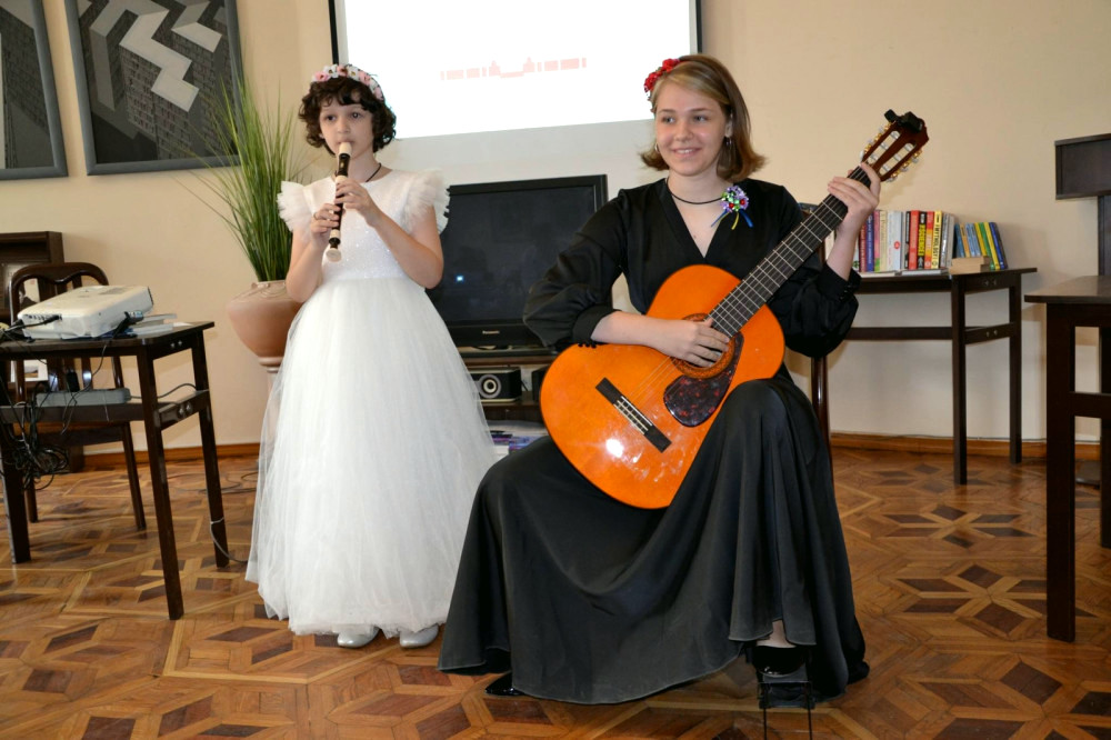 7842 image for slide