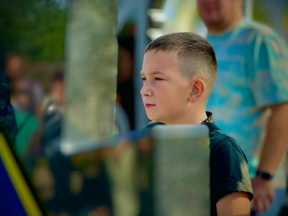 7862 image for slide