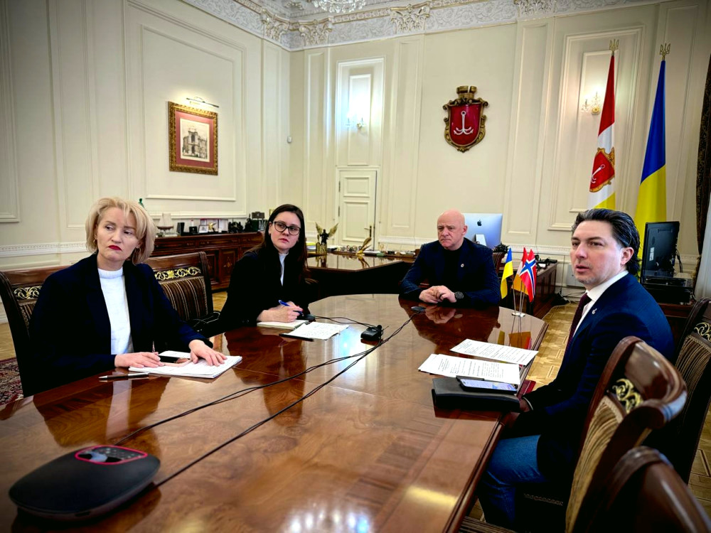 7935 image for slide