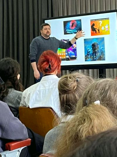 8493 image for slide