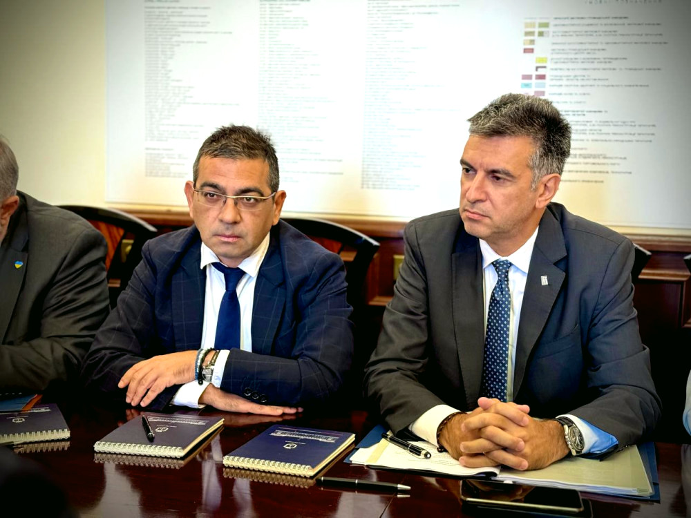 9293 image for slide