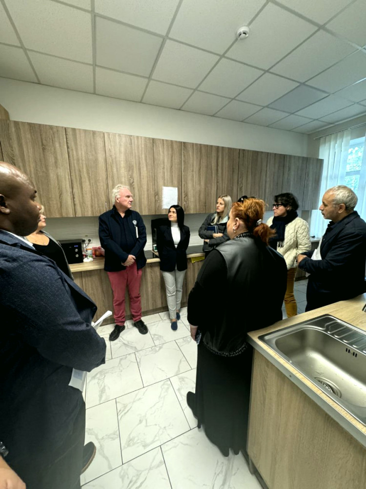 9347 image for slide